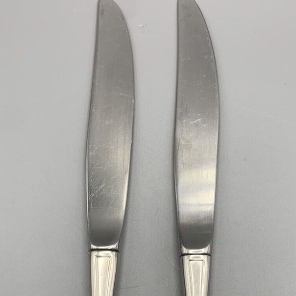 8 pc. Oneida CLASSIC MOOD DEAUVILLE PRESCOTT Flatware Stainless 2 Table Settings - Picture 8 of 12